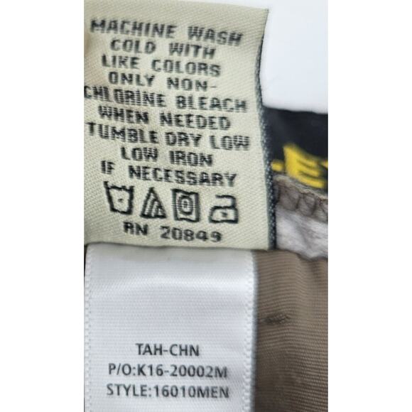 Stanley 100% Nylon Tan Cargo Utility Outdoors Gorpcore Shorts Size Medium - Picture 4 of 6